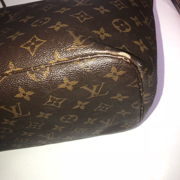 Louis Vuitton Monogram Neverfull MM Tote - Picture 8 of 8